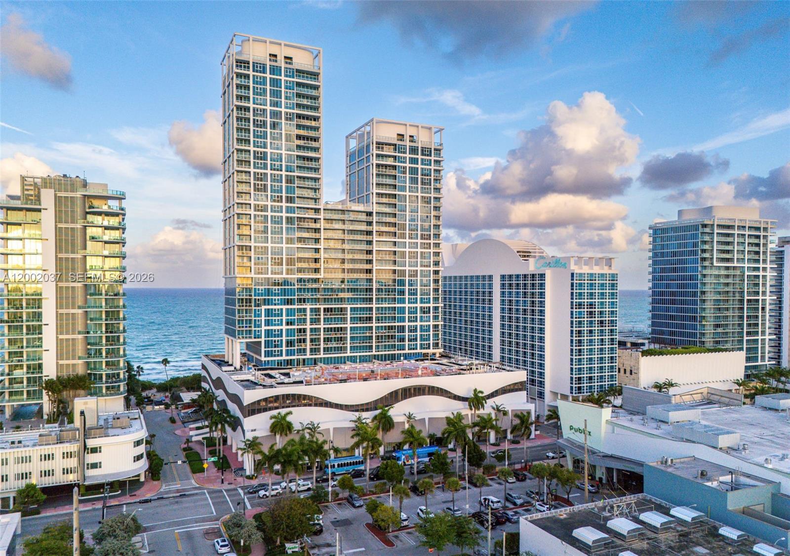 NORTH CARILLON BEACH COND - Residential