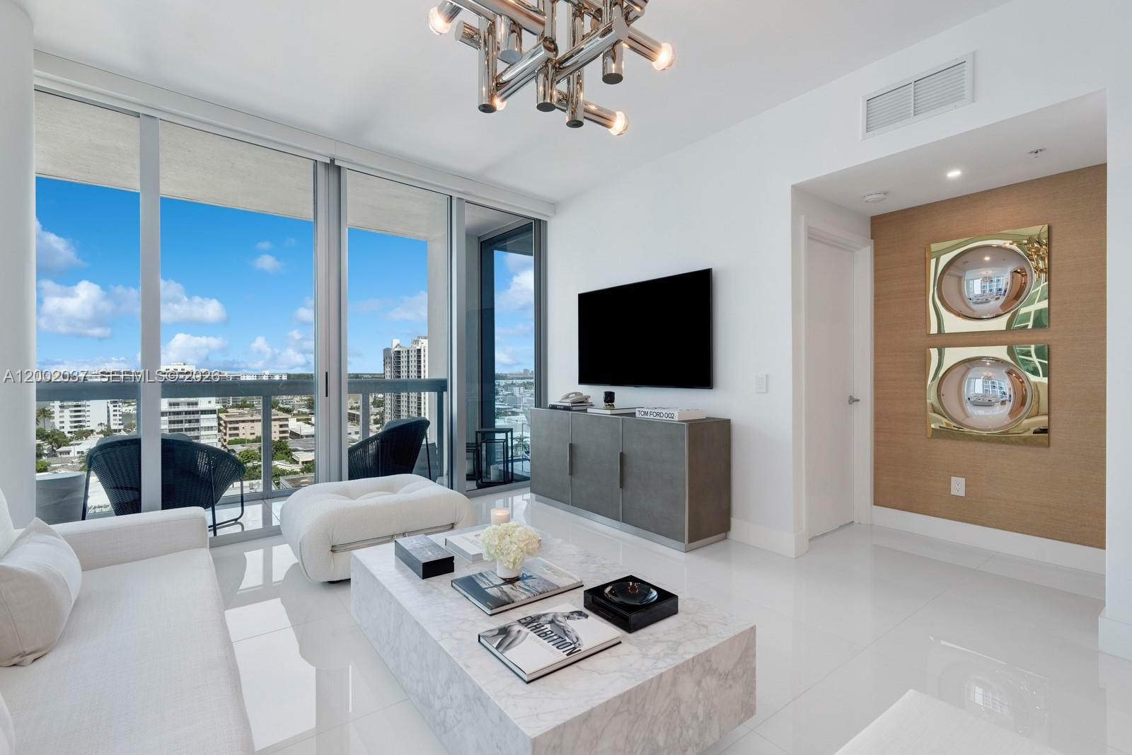 NORTH CARILLON BEACH COND - Residential