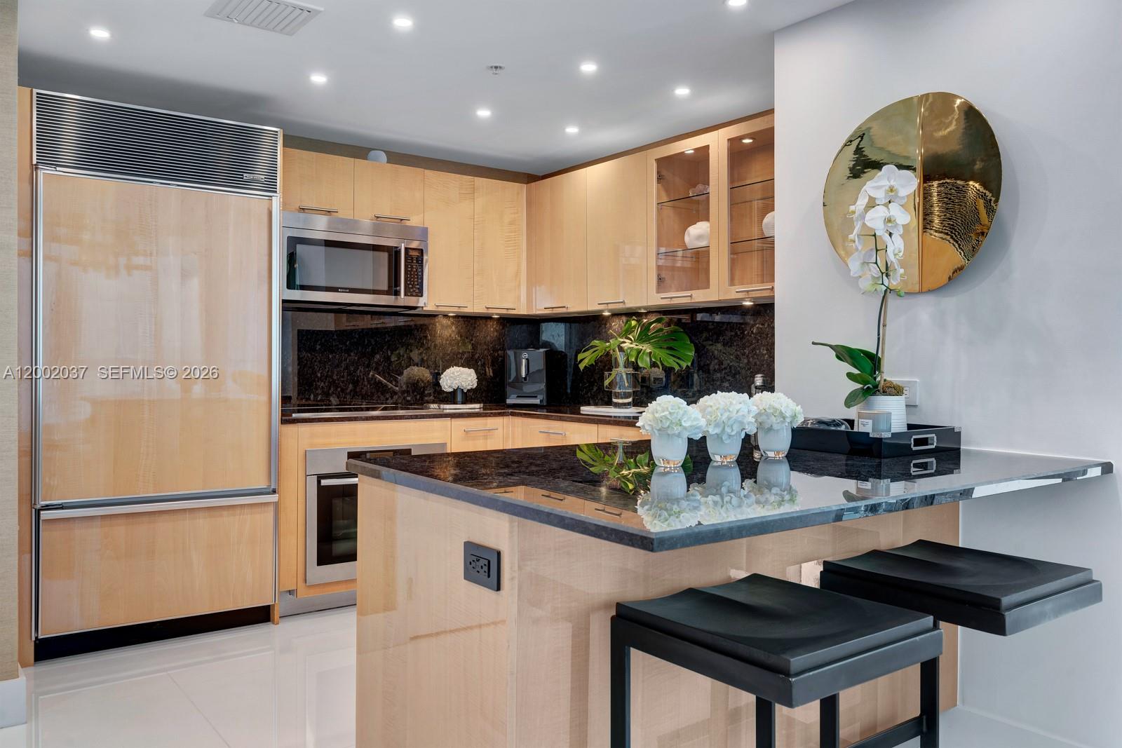 NORTH CARILLON BEACH COND - Residential