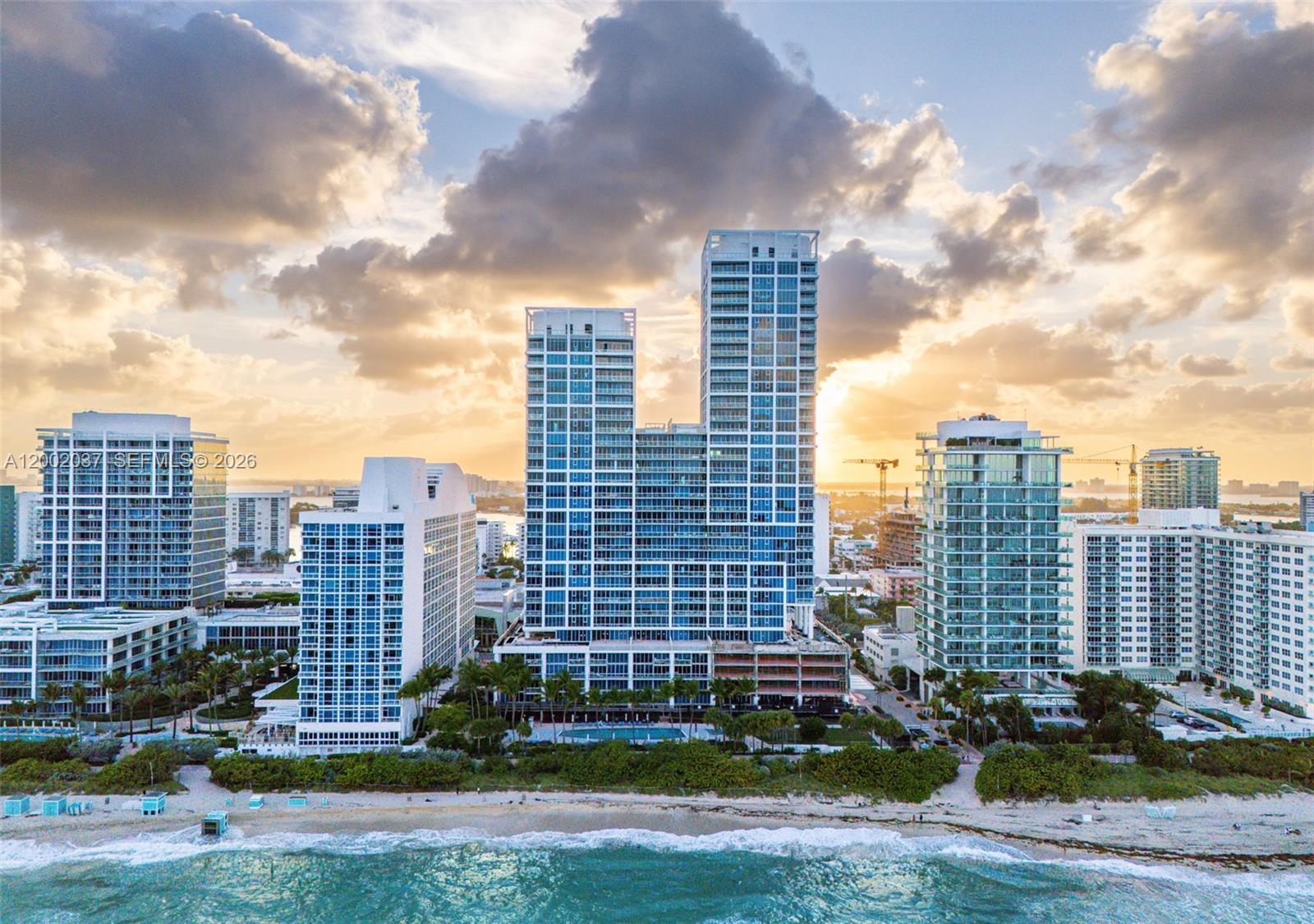 NORTH CARILLON BEACH COND - Residential