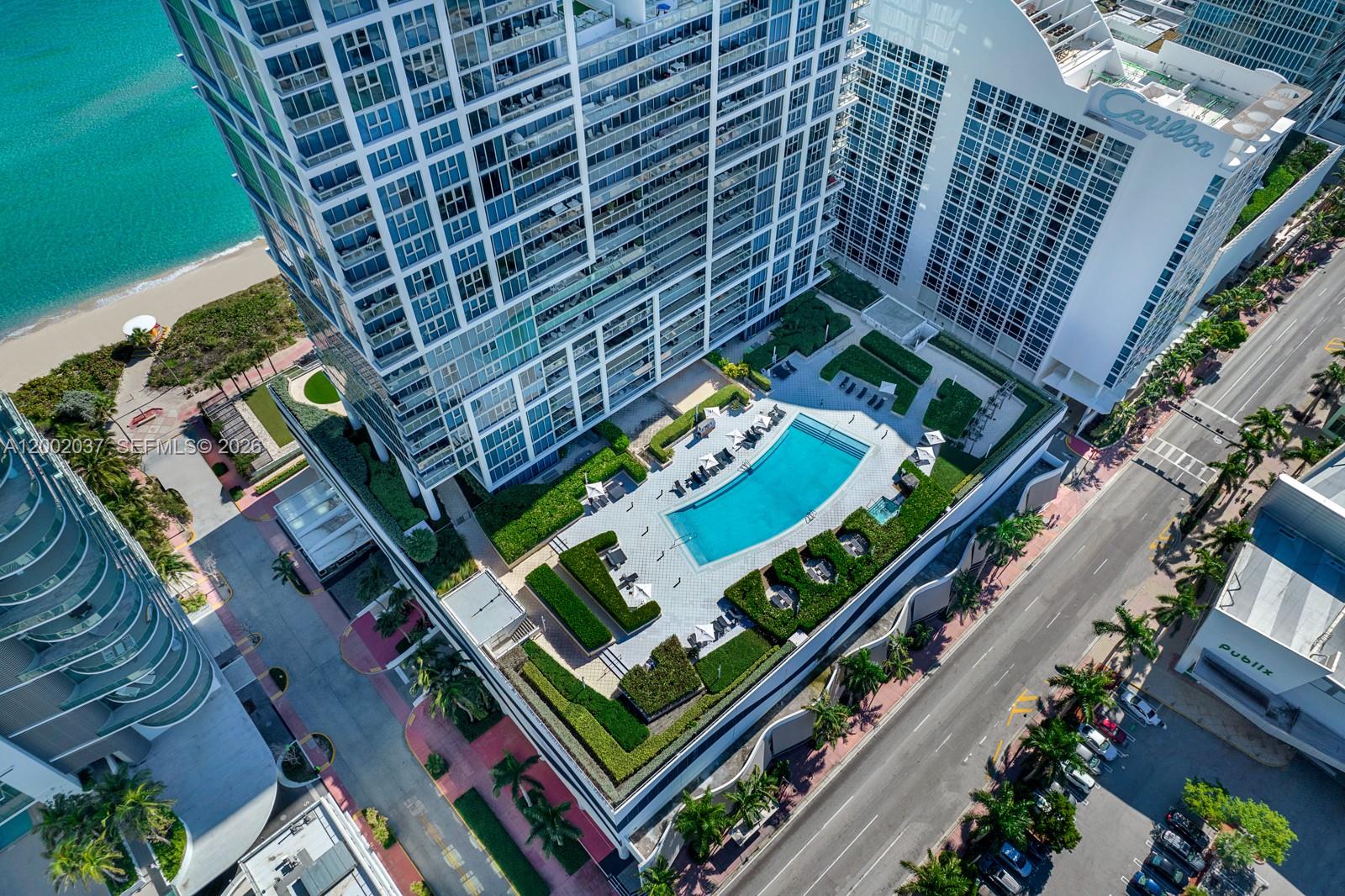 NORTH CARILLON BEACH COND - Residential
