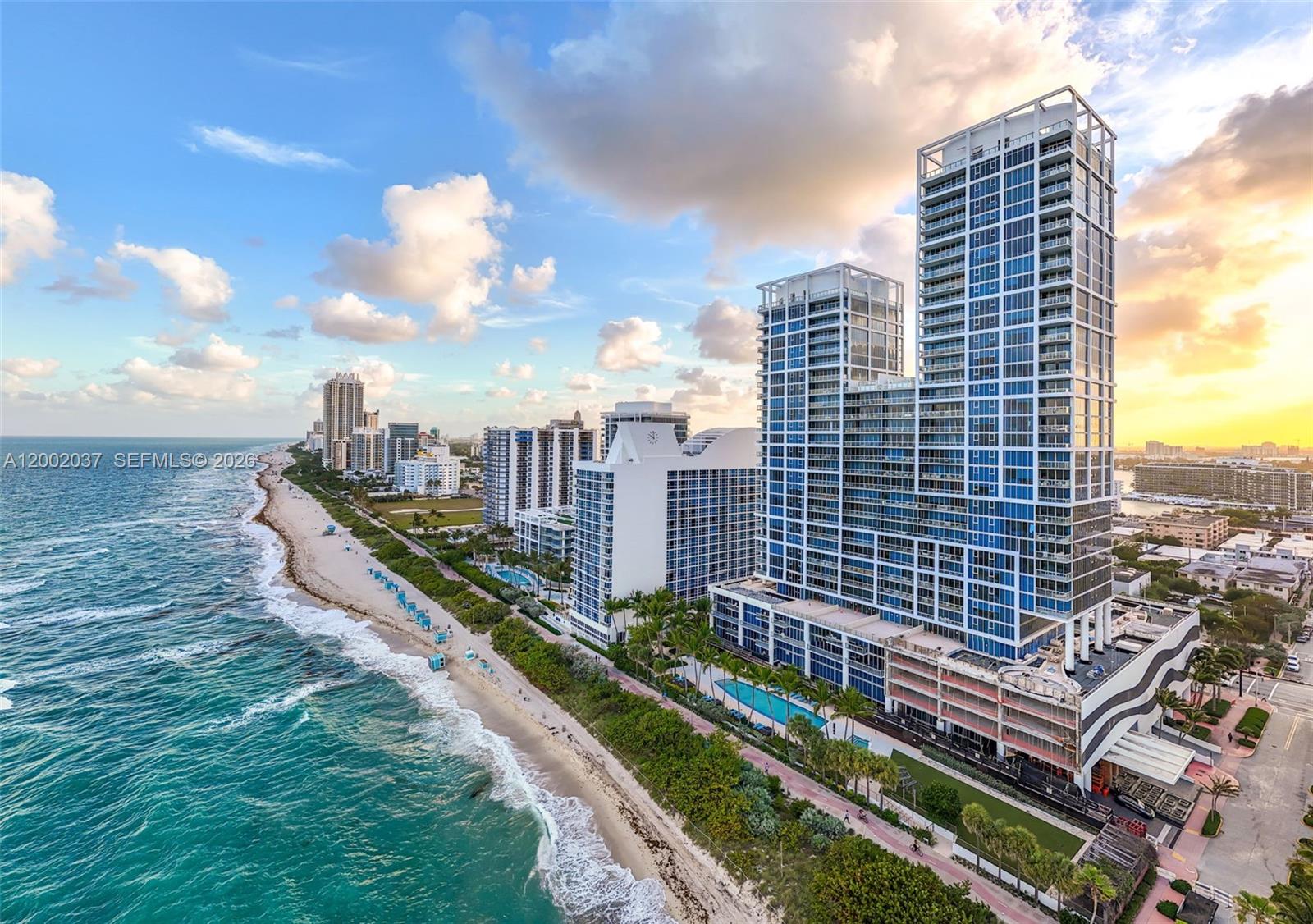 NORTH CARILLON BEACH COND - Residential