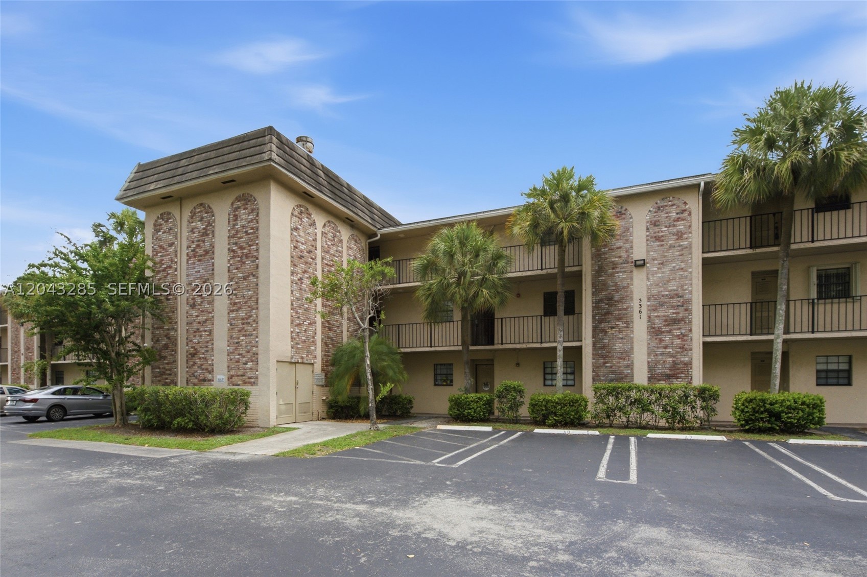 FOREST HILLS CONDO NORTH - Residential Lease