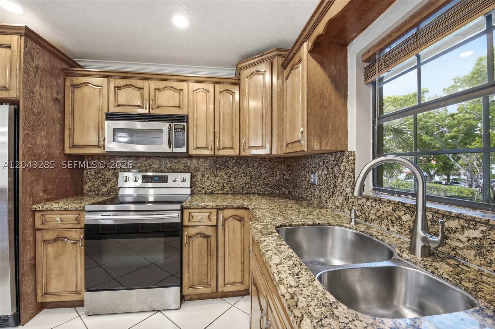 FOREST HILLS CONDO NORTH - Residential Lease