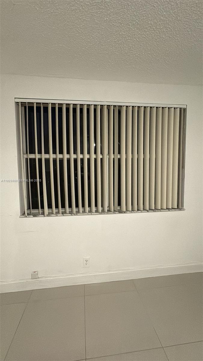 EDGEWATER CONDO - Residential Lease