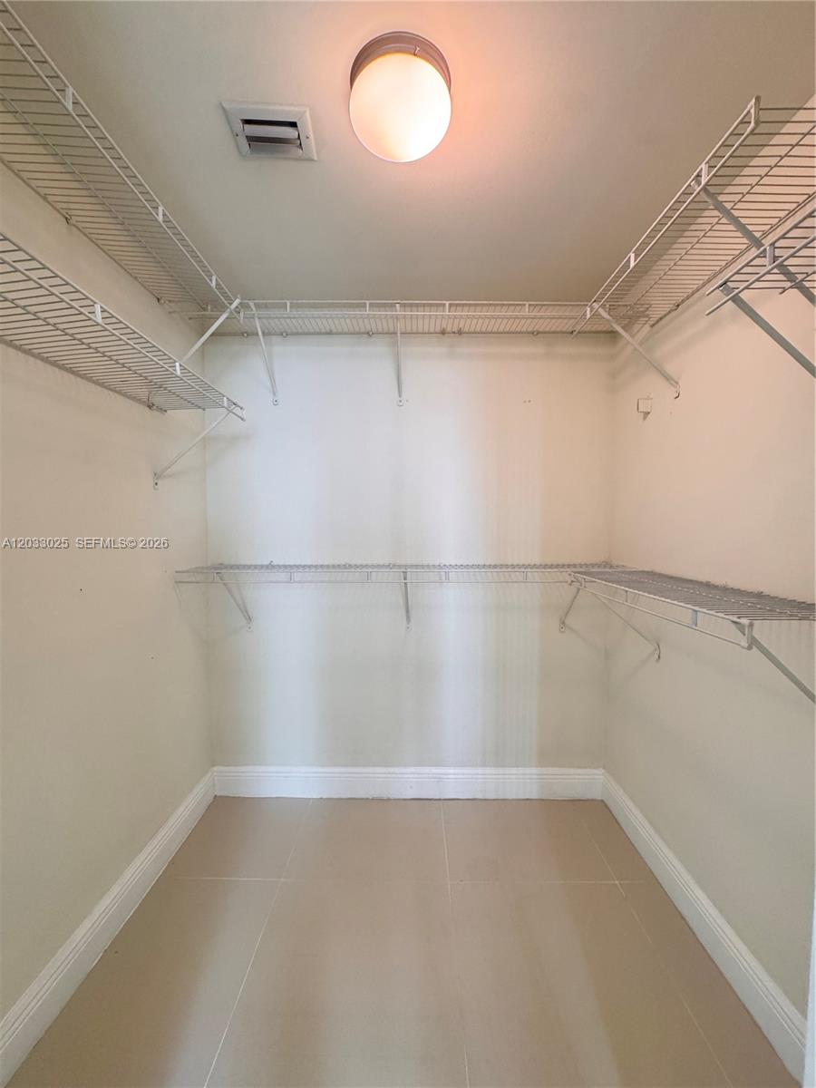 TERRAZAS RIVERPARK VILLAG - Residential