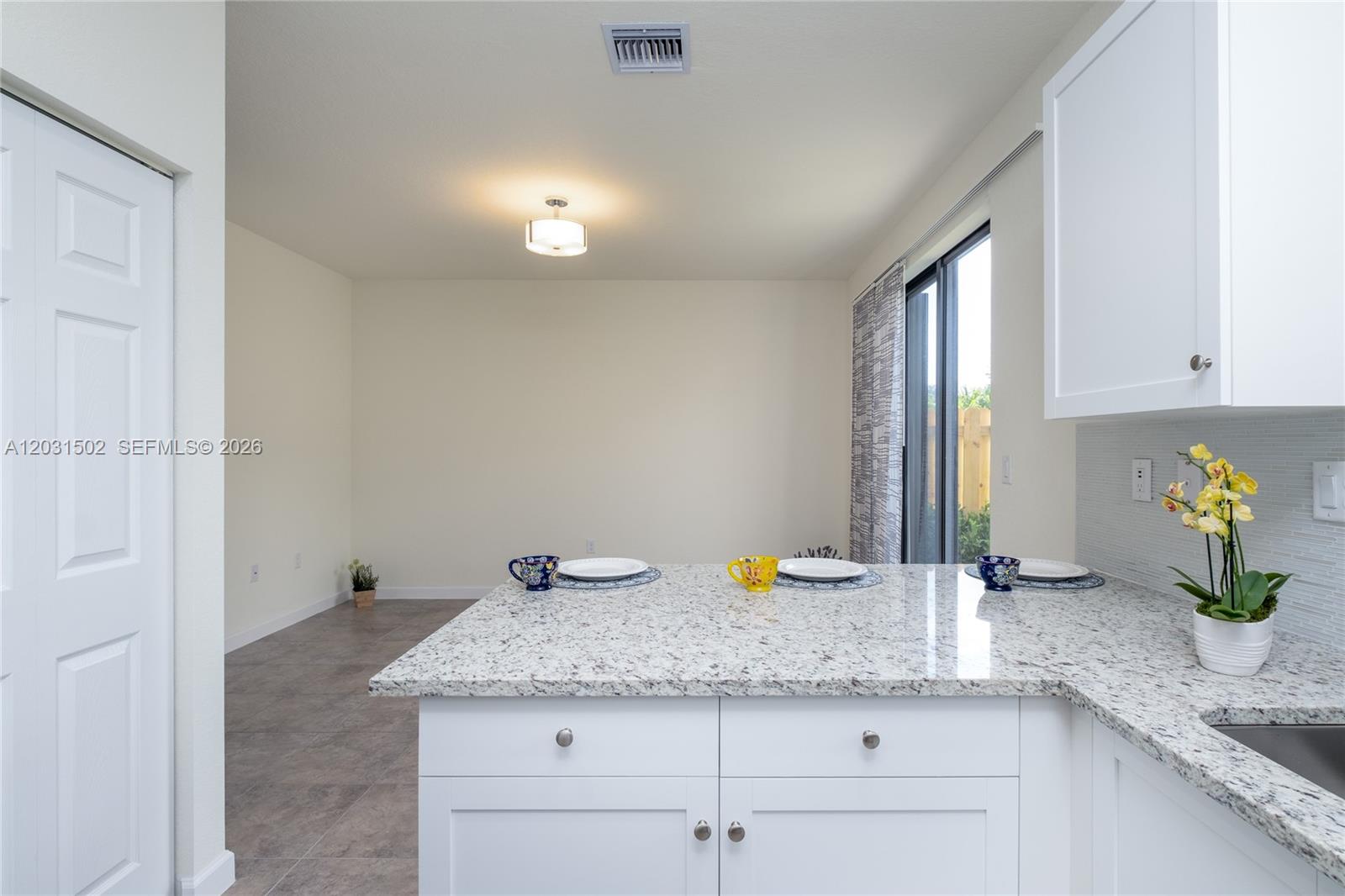 MAGNOLIA TRAILS - Residential Lease