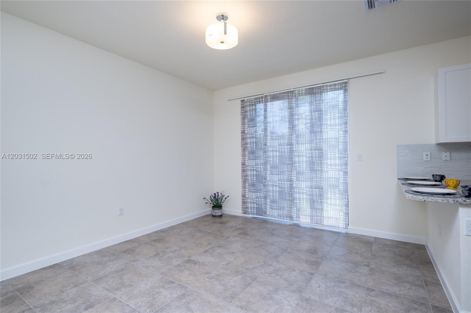 MAGNOLIA TRAILS - Residential Lease