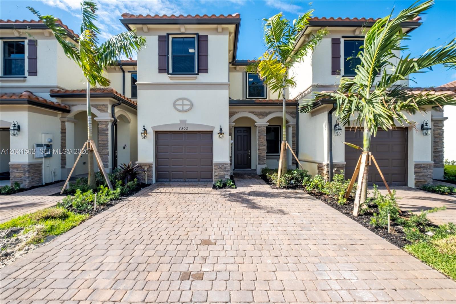 MAGNOLIA TRAILS - Residential Lease