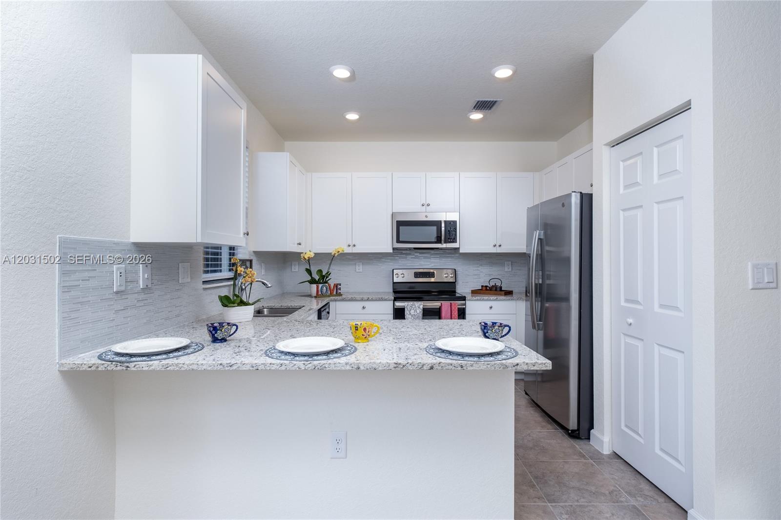 MAGNOLIA TRAILS - Residential Lease