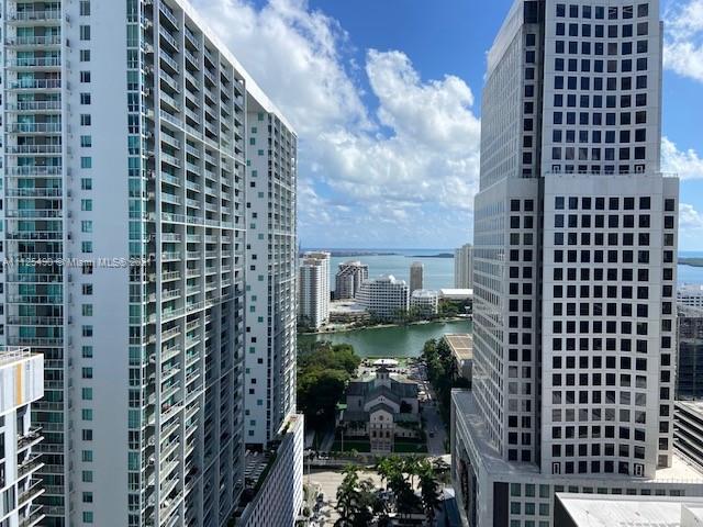 REACH CONDO - Residential Lease