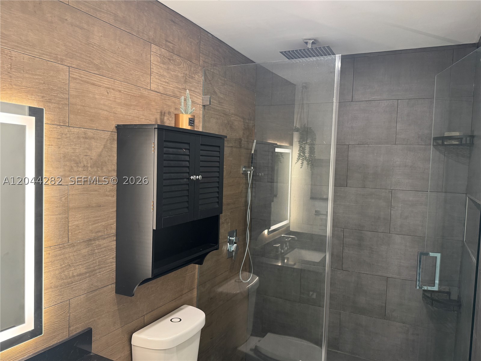 DEERWOOD ESTATES - Residential