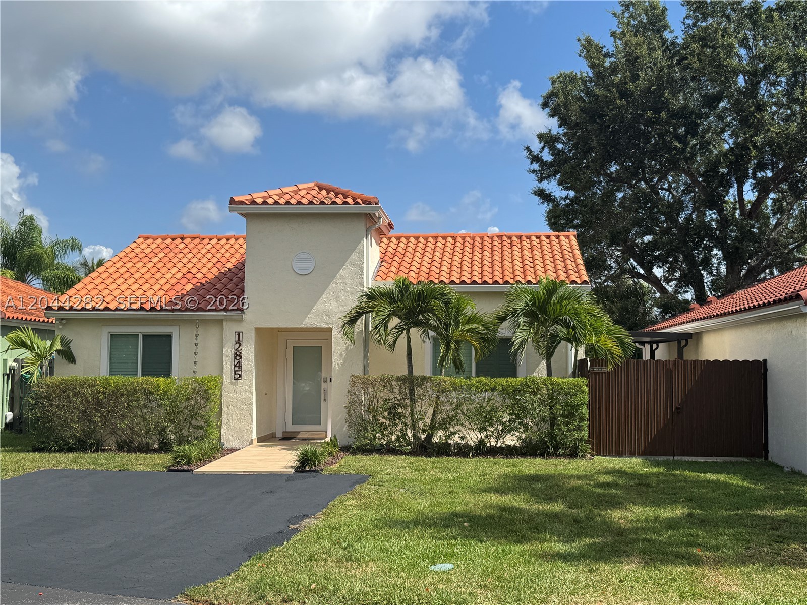 DEERWOOD ESTATES - Residential