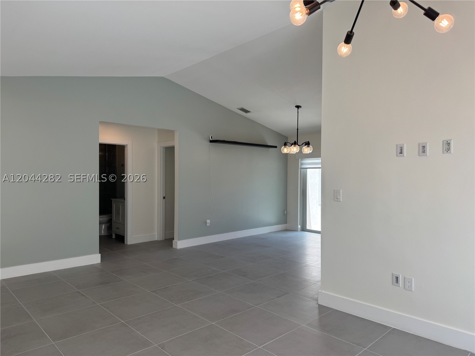 DEERWOOD ESTATES - Residential