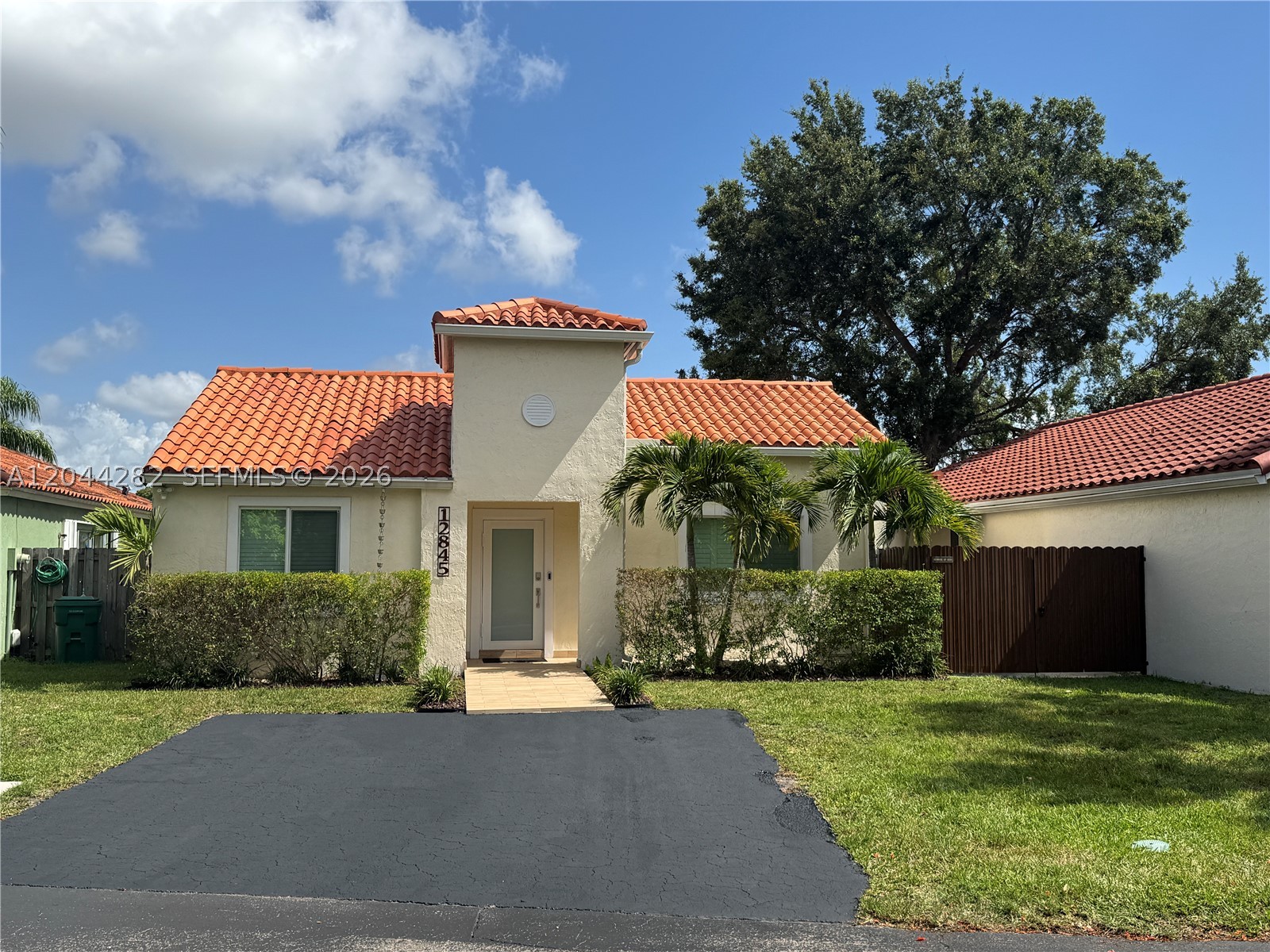 DEERWOOD ESTATES - Residential