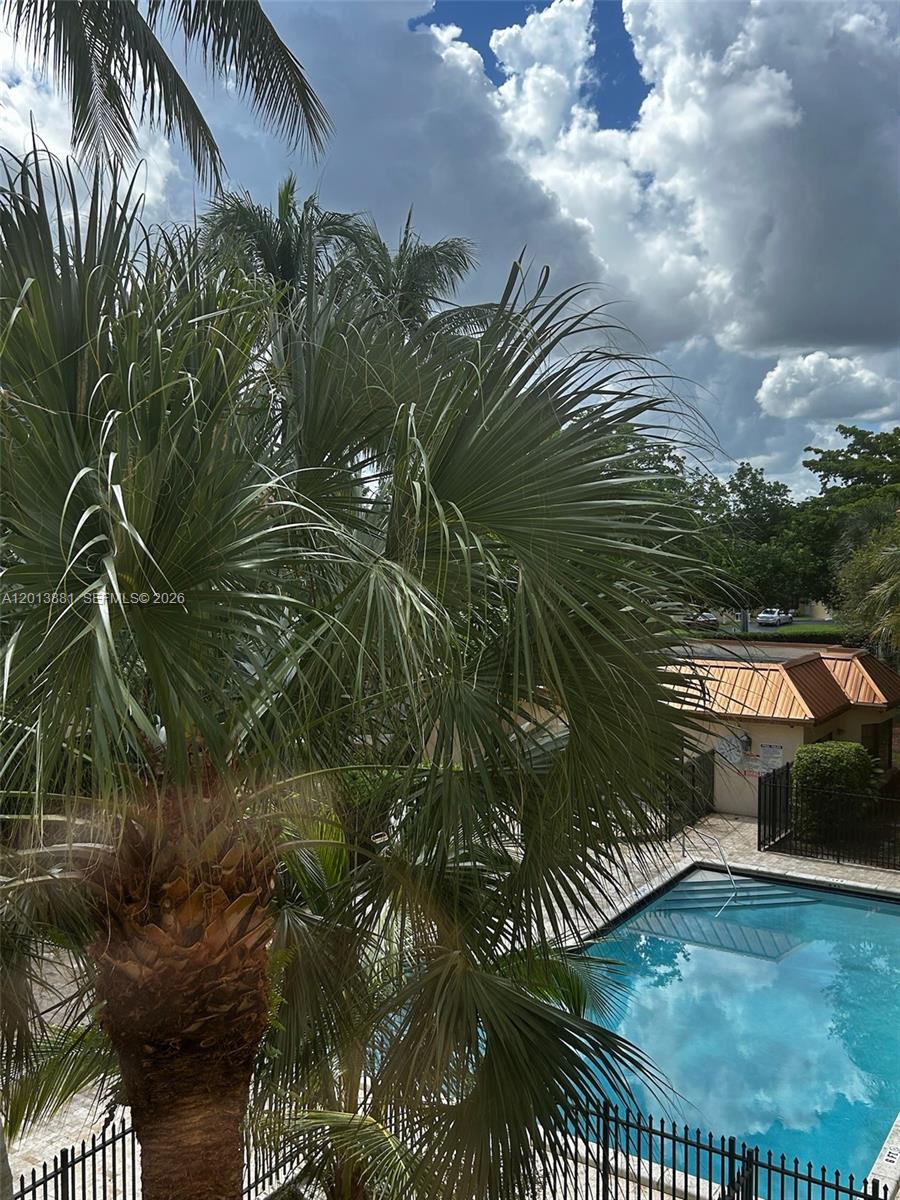 PLANTATION FOREST CONDO - Residential