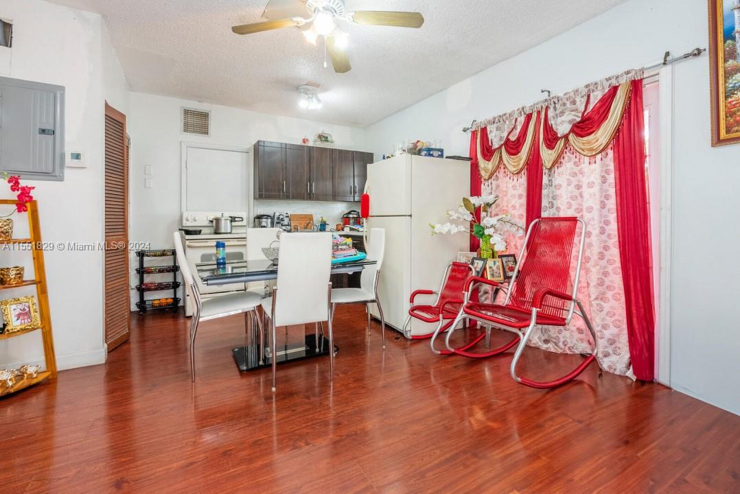 AUBURNDALE AMD - Residential Income