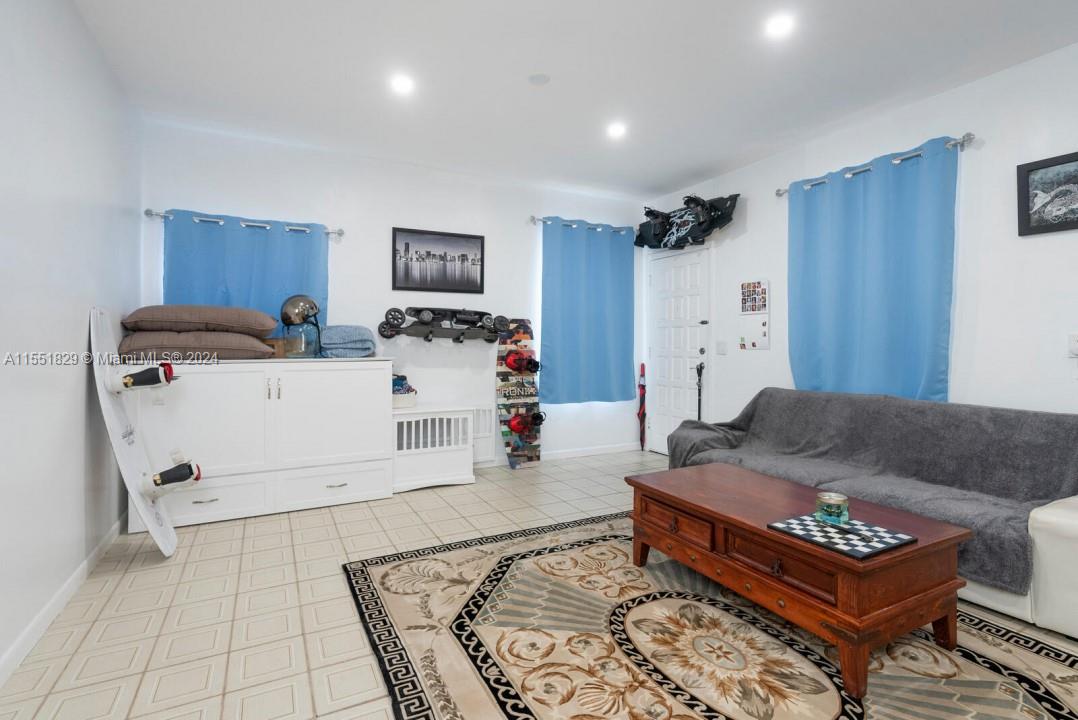 AUBURNDALE AMD - Residential Income