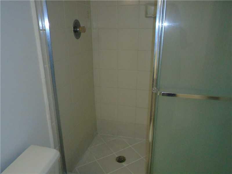 PARC CENTRAL AVENTURA EAS - Residential Lease