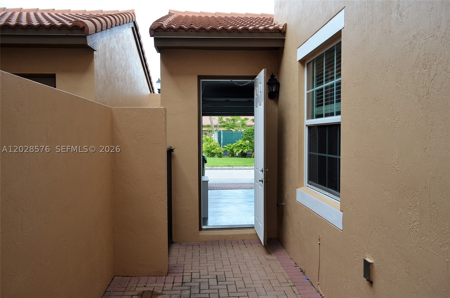 MEADOW PINES - Residential Lease