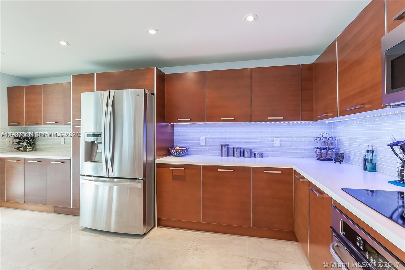 AVENTURA MARINA CONDO NUM - Residential