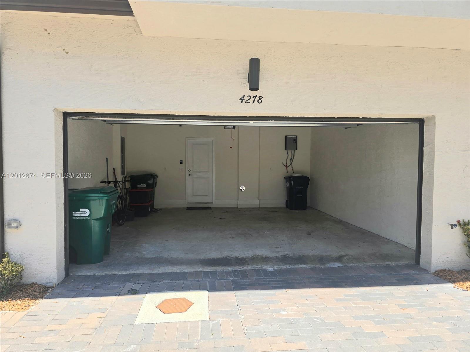 DOWNTOWN DORAL SOUTH PHAS - Residential