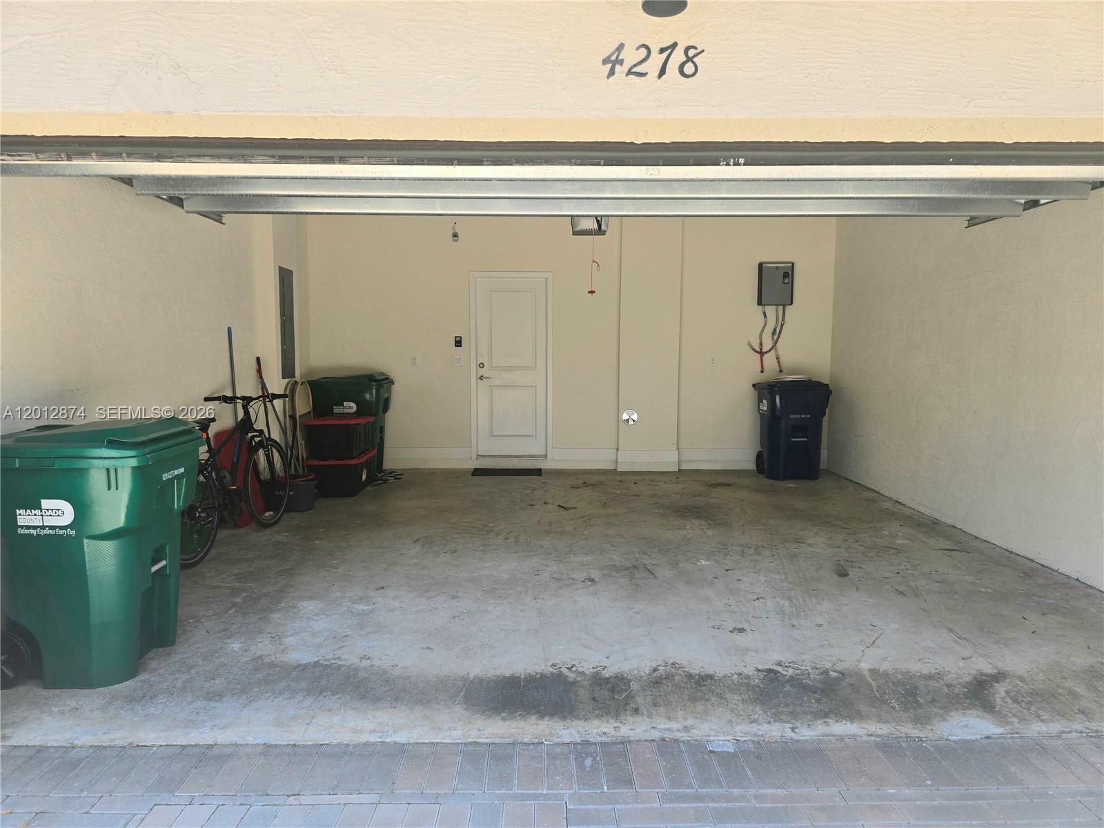 DOWNTOWN DORAL SOUTH PHAS - Residential