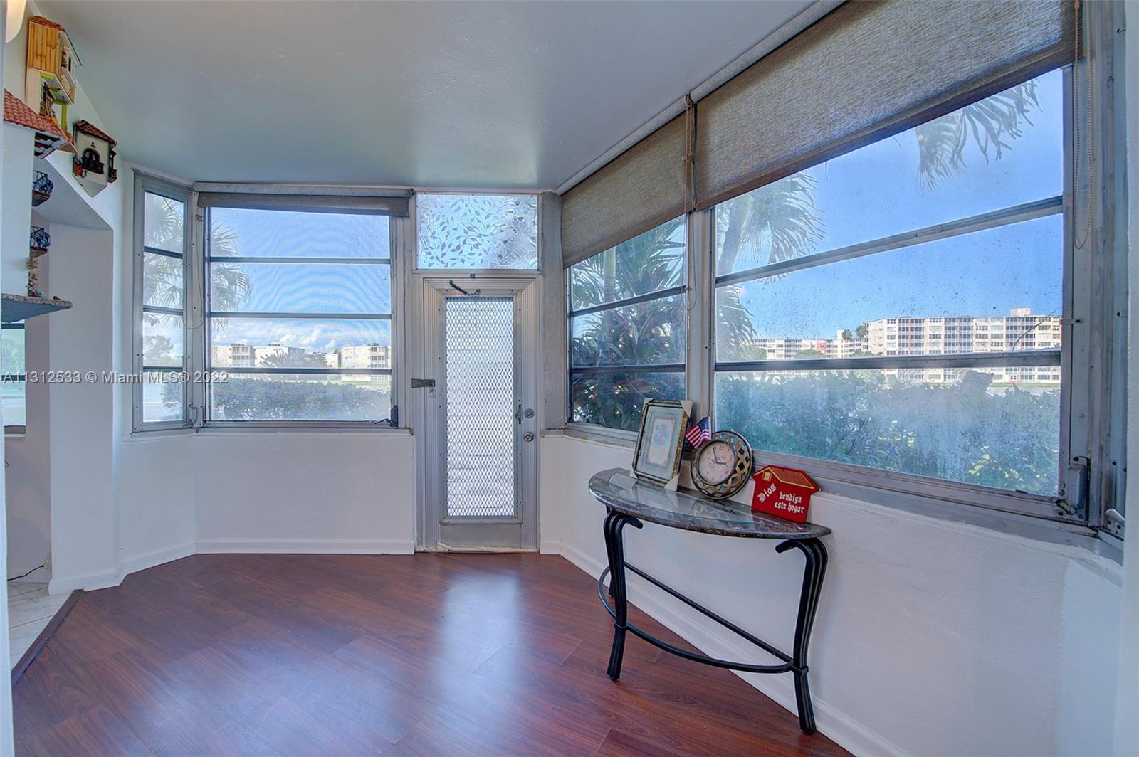 SKY LAKE GARDENS NO 1 CON - Residential