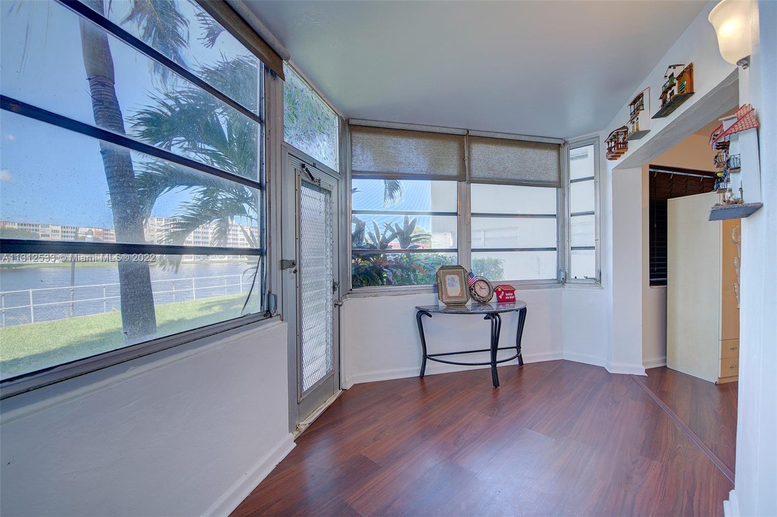 SKY LAKE GARDENS NO 1 CON - Residential