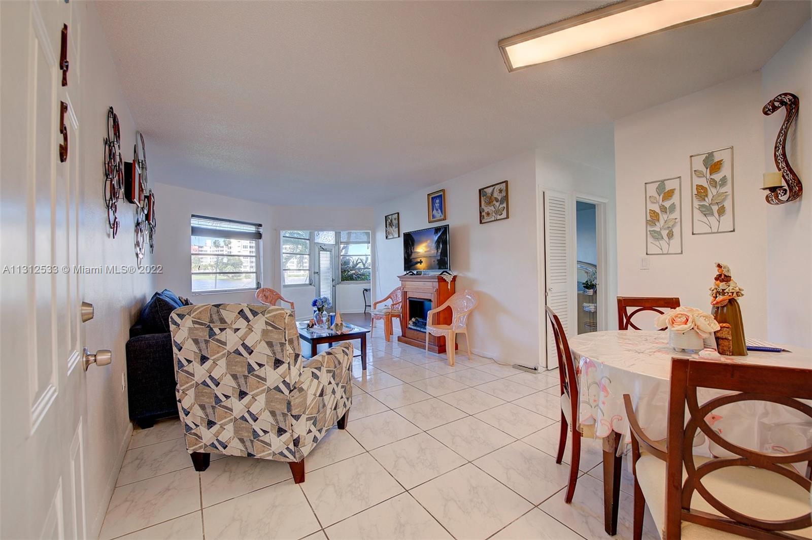 SKY LAKE GARDENS NO 1 CON - Residential