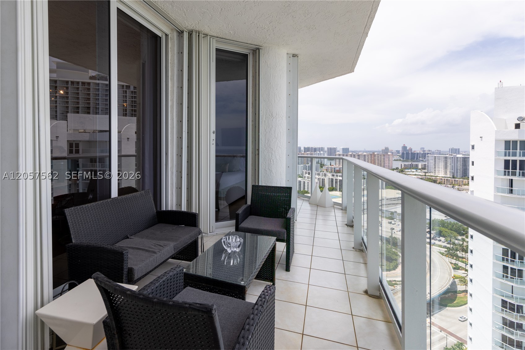 OCEANIA II CONDO - Residential