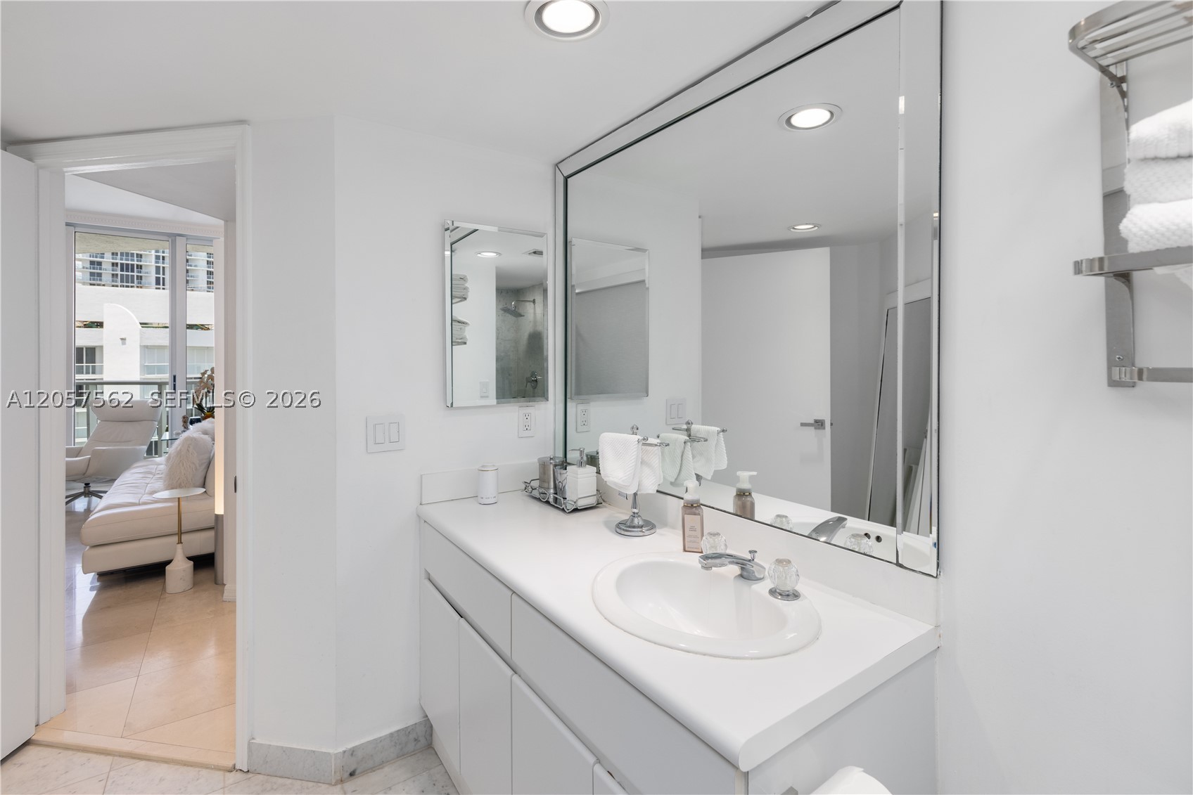 OCEANIA II CONDO - Residential