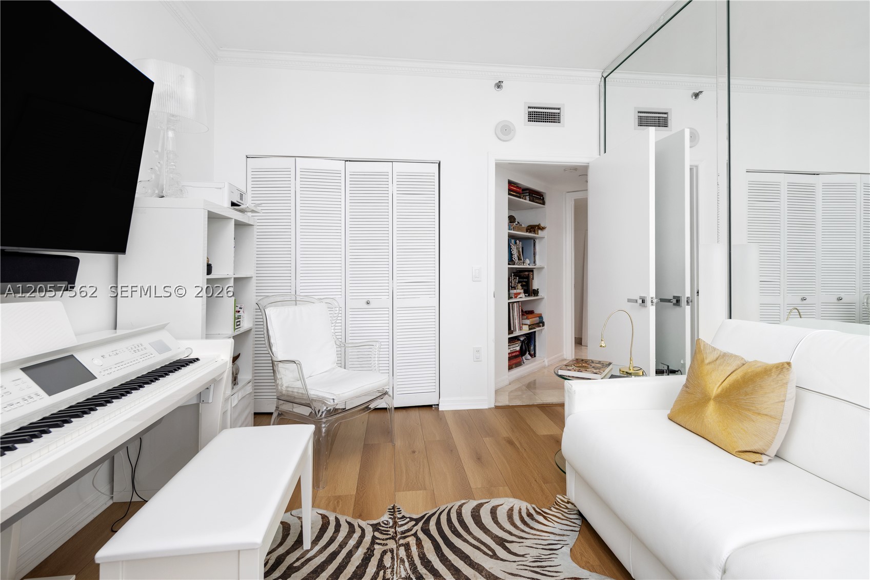 OCEANIA II CONDO - Residential