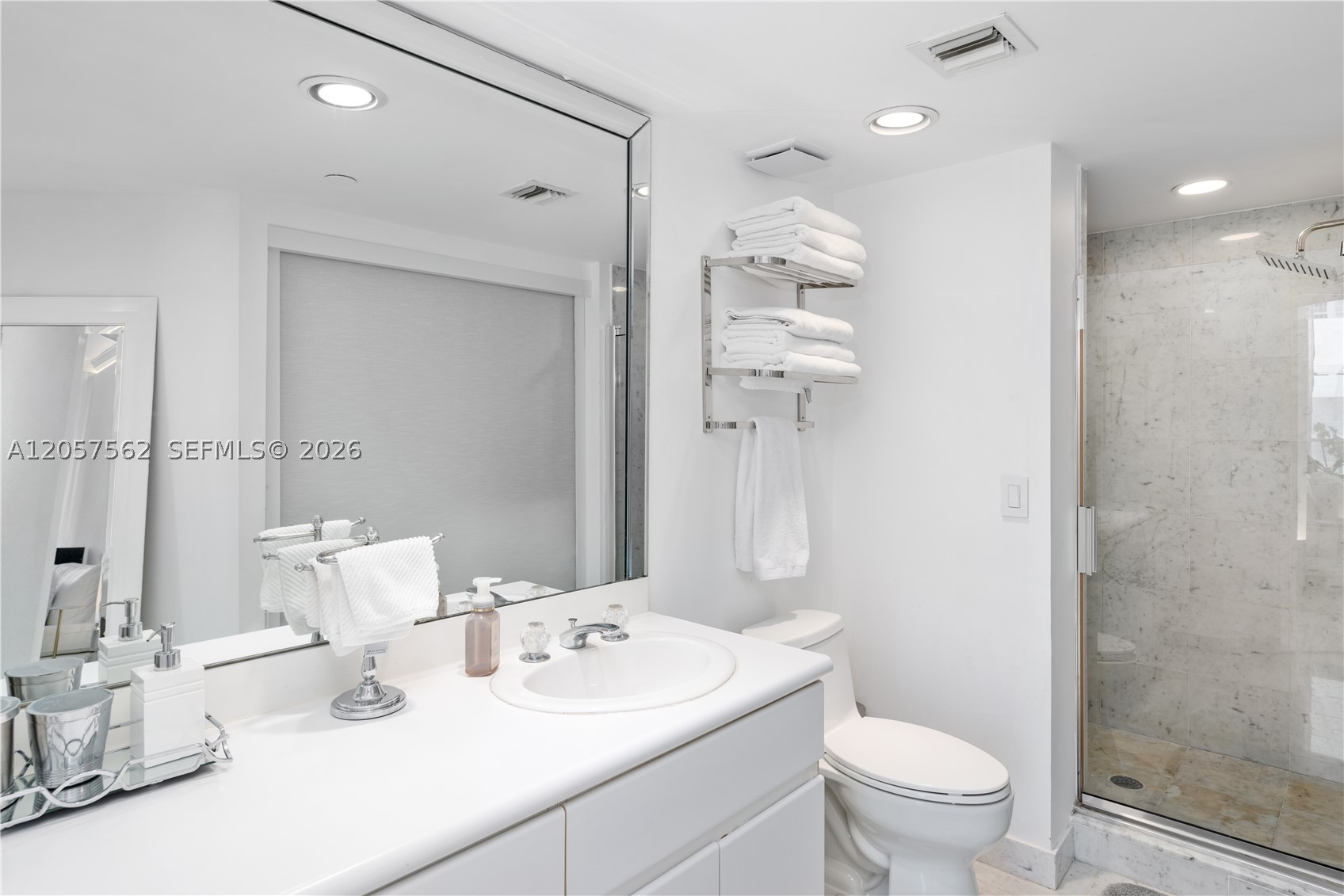 OCEANIA II CONDO - Residential