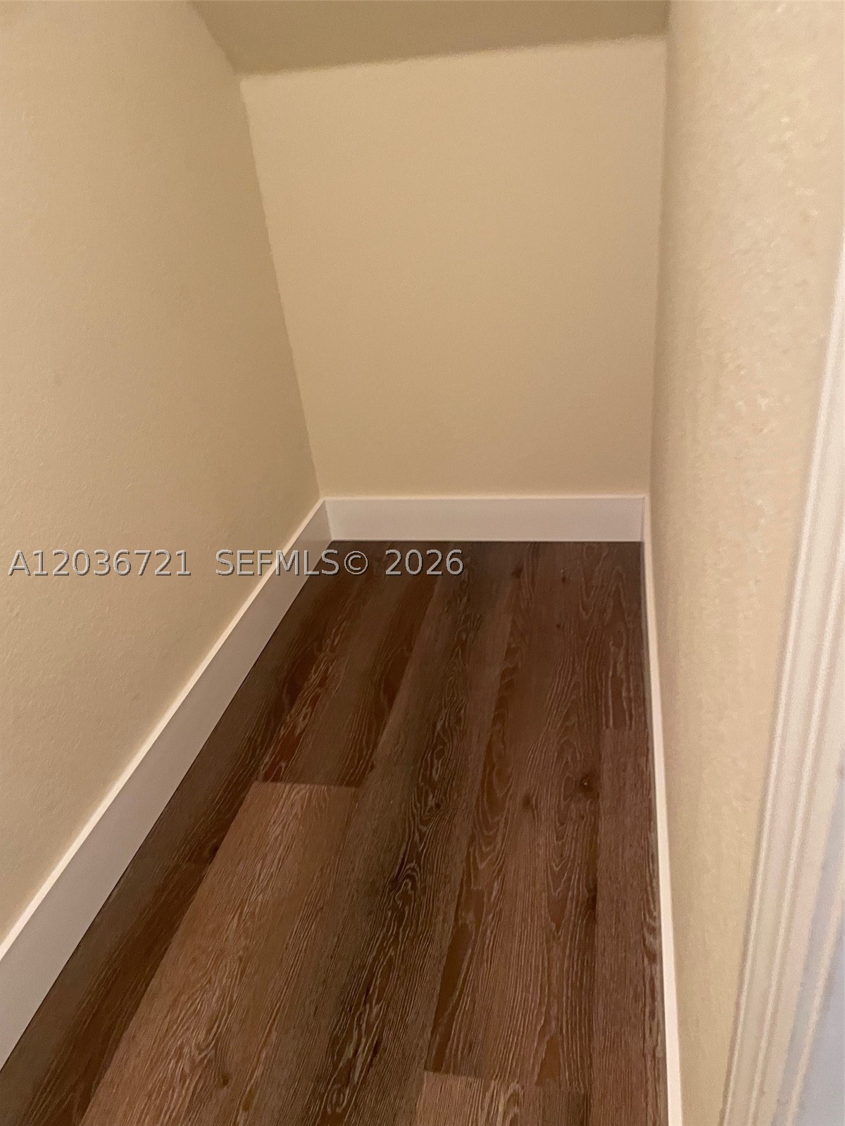 Las Brisas - Residential Lease