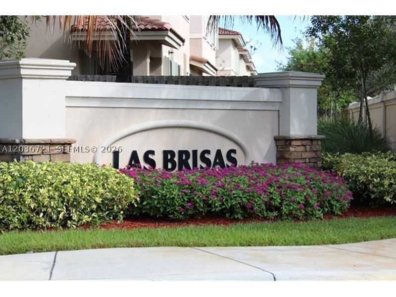 Las Brisas - Residential Lease
