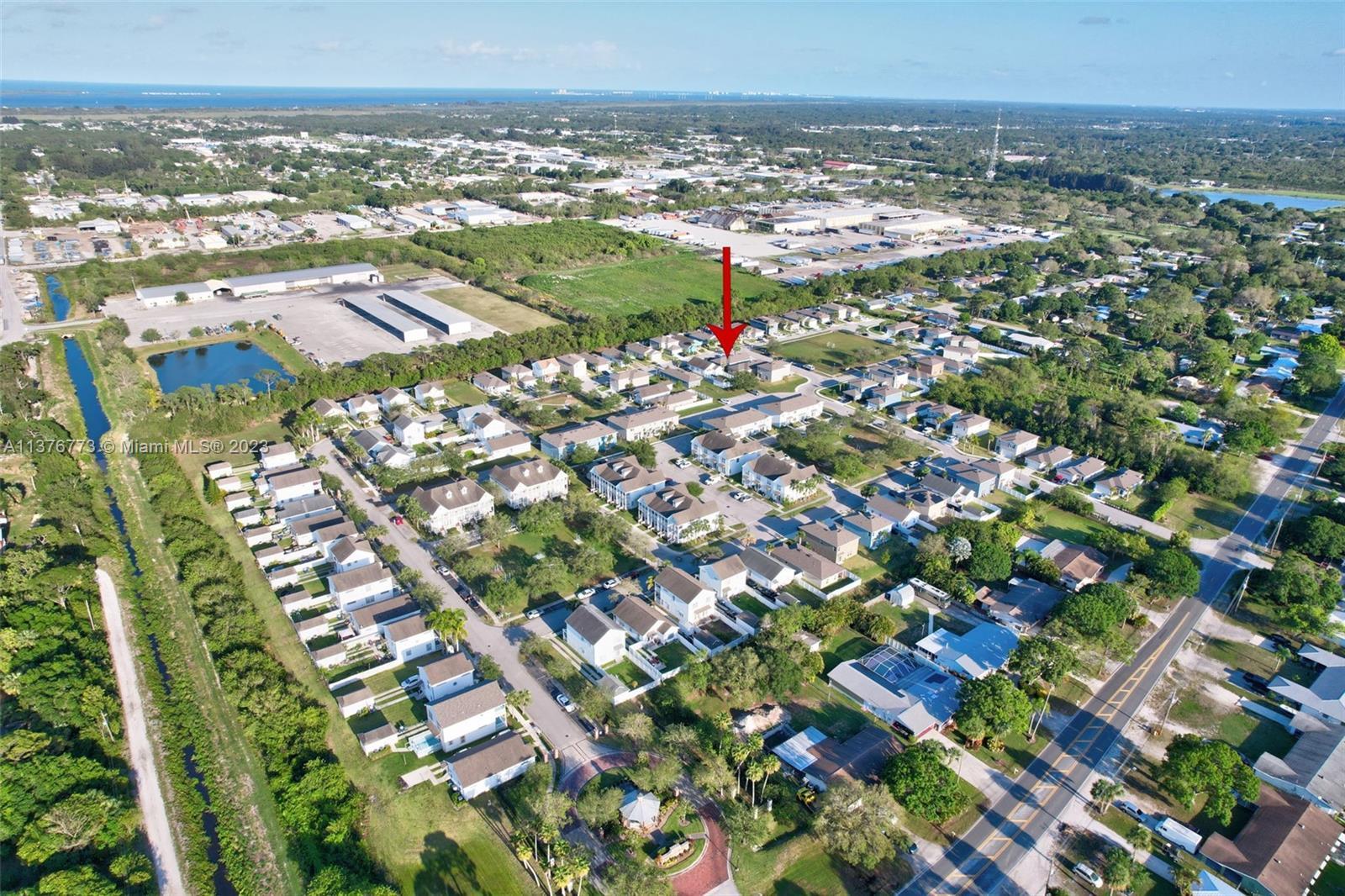 MAGNOLIA SQUARE - Residential