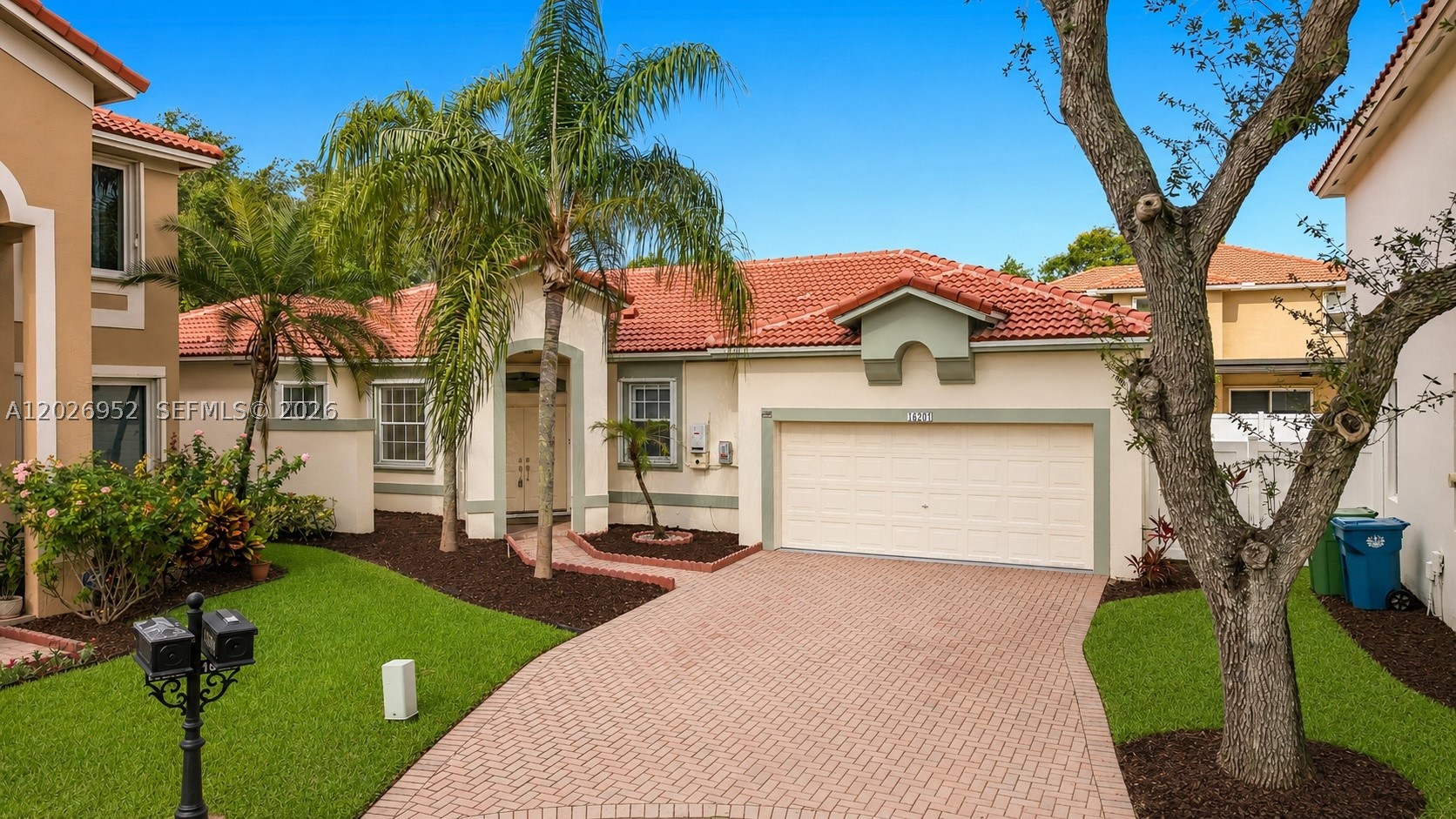EMERALD COURTS - OPAL CRE - Residential