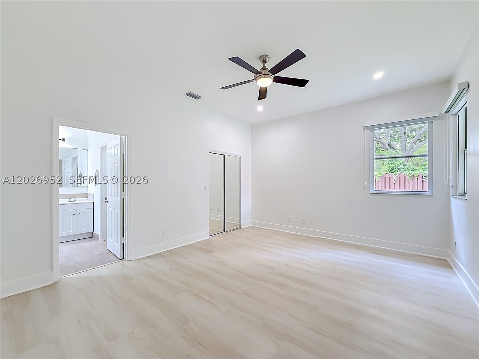 EMERALD COURTS - OPAL CRE - Residential