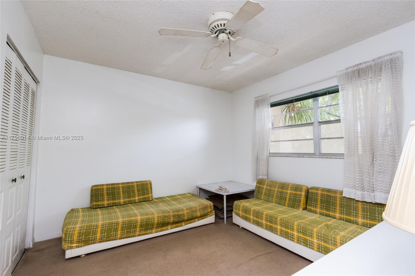 ORIOLE GOLF & TENNIS CLUB - Residential