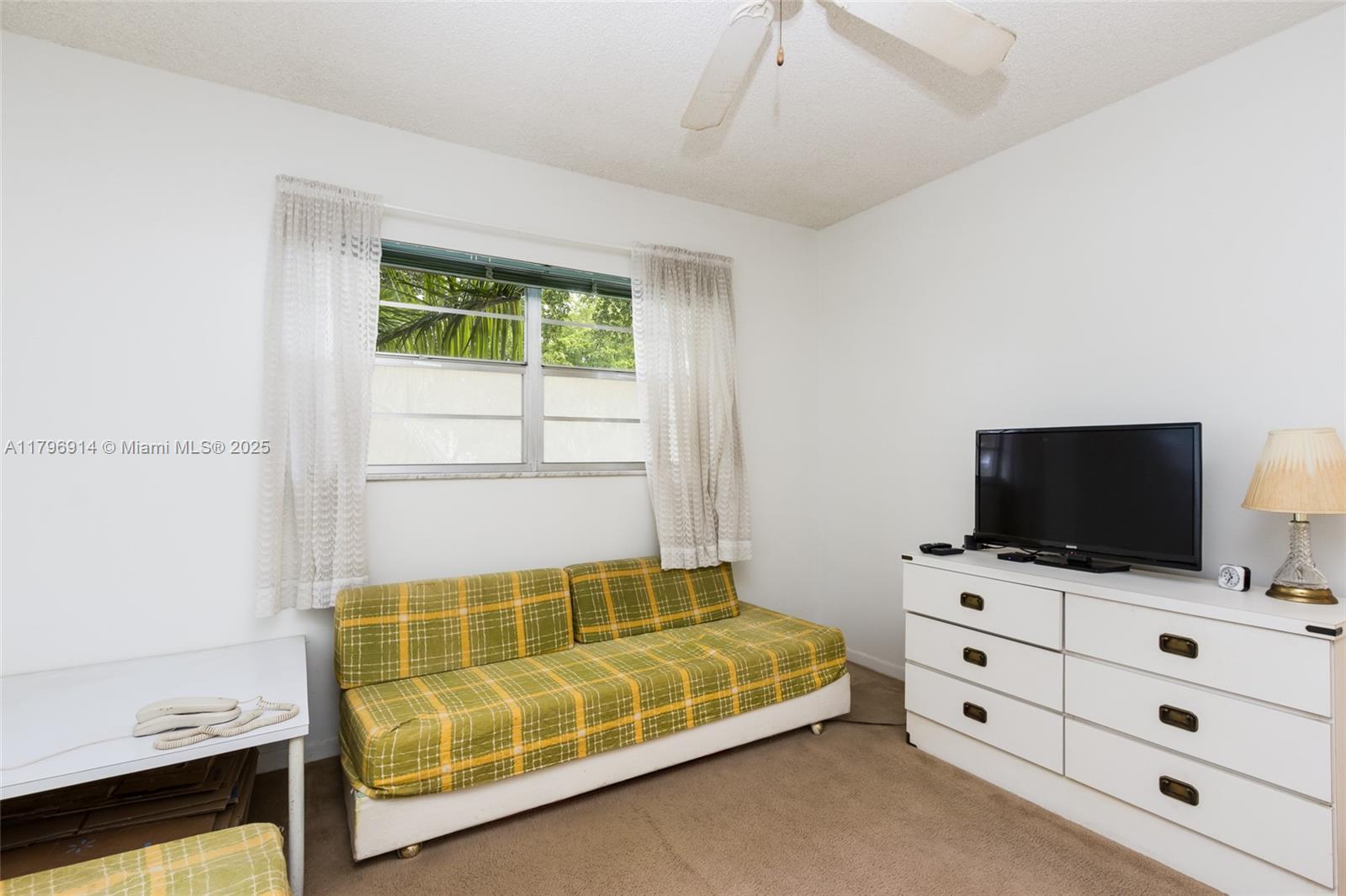 ORIOLE GOLF & TENNIS CLUB - Residential