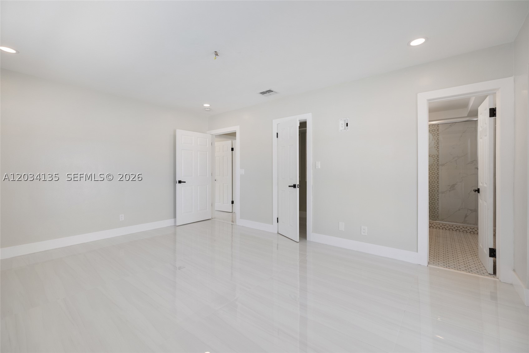 COVE 3RD SEC - Residential Lease