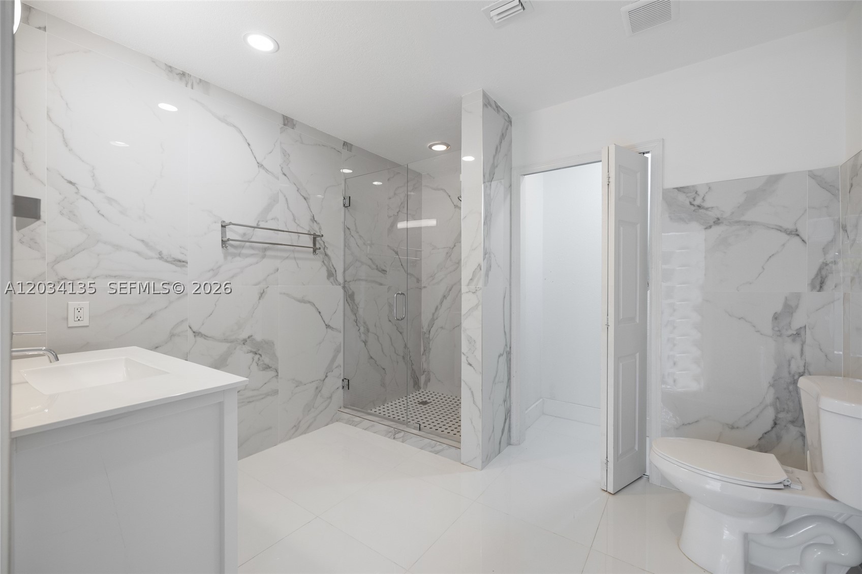 COVE 3RD SEC - Residential Lease