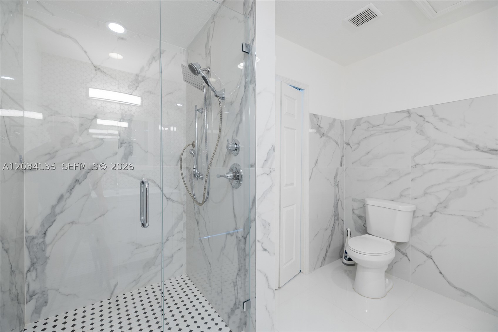 COVE 3RD SEC - Residential Lease
