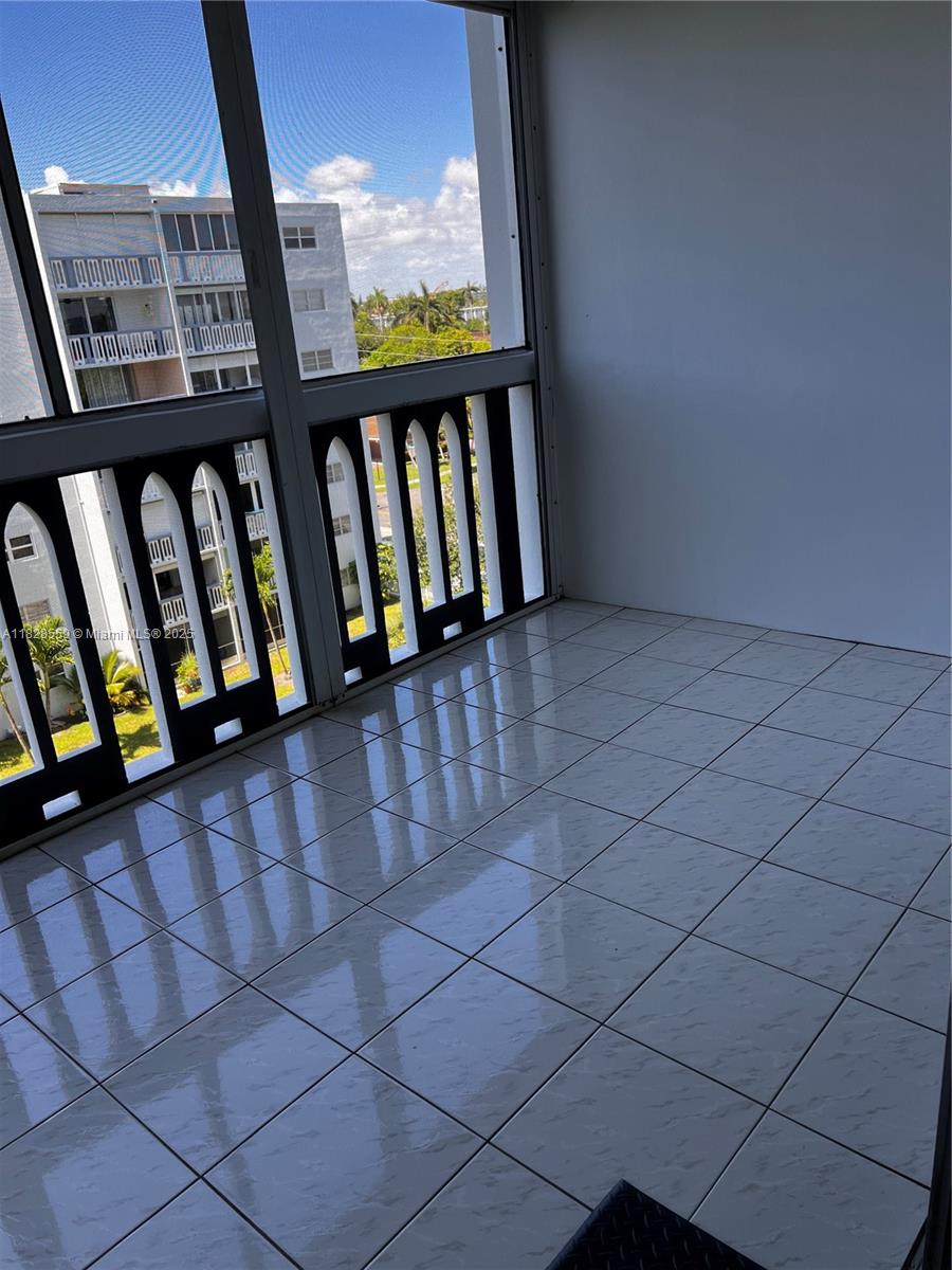 MEADOWBROOK TOWERS K COND - Residential Lease