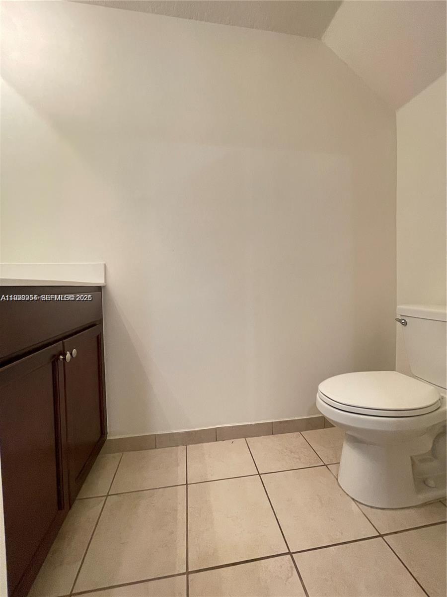AQUABELLA SECTION TWO - Residential Lease