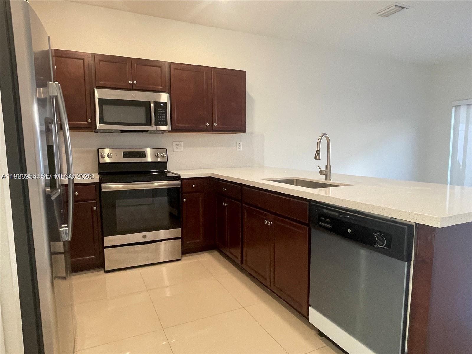 AQUABELLA SECTION TWO - Residential Lease