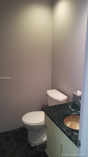 PALM BAY CONDO - Residential Lease