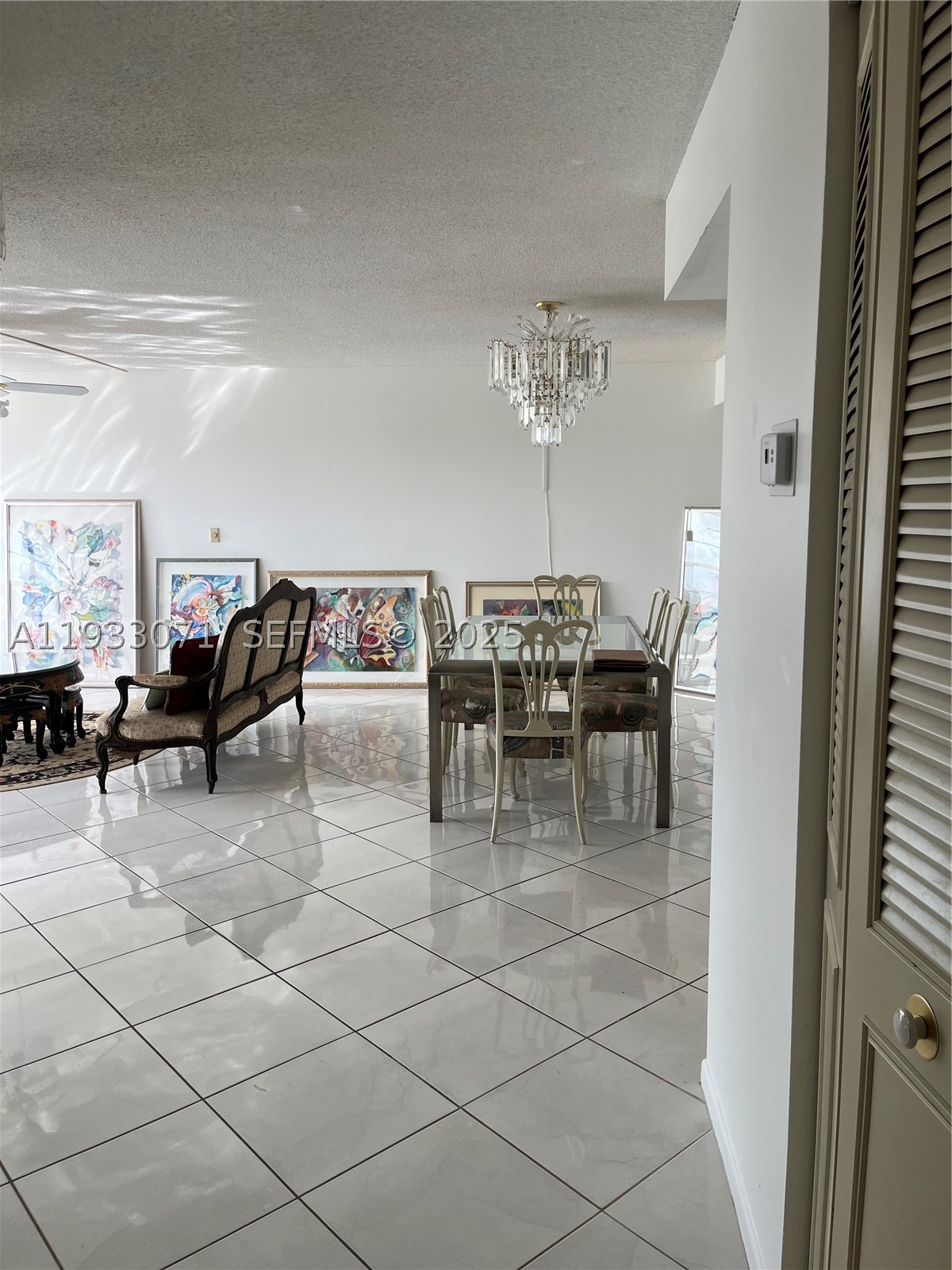 COUNTRY CLUB TOWERS CONDO - Residential