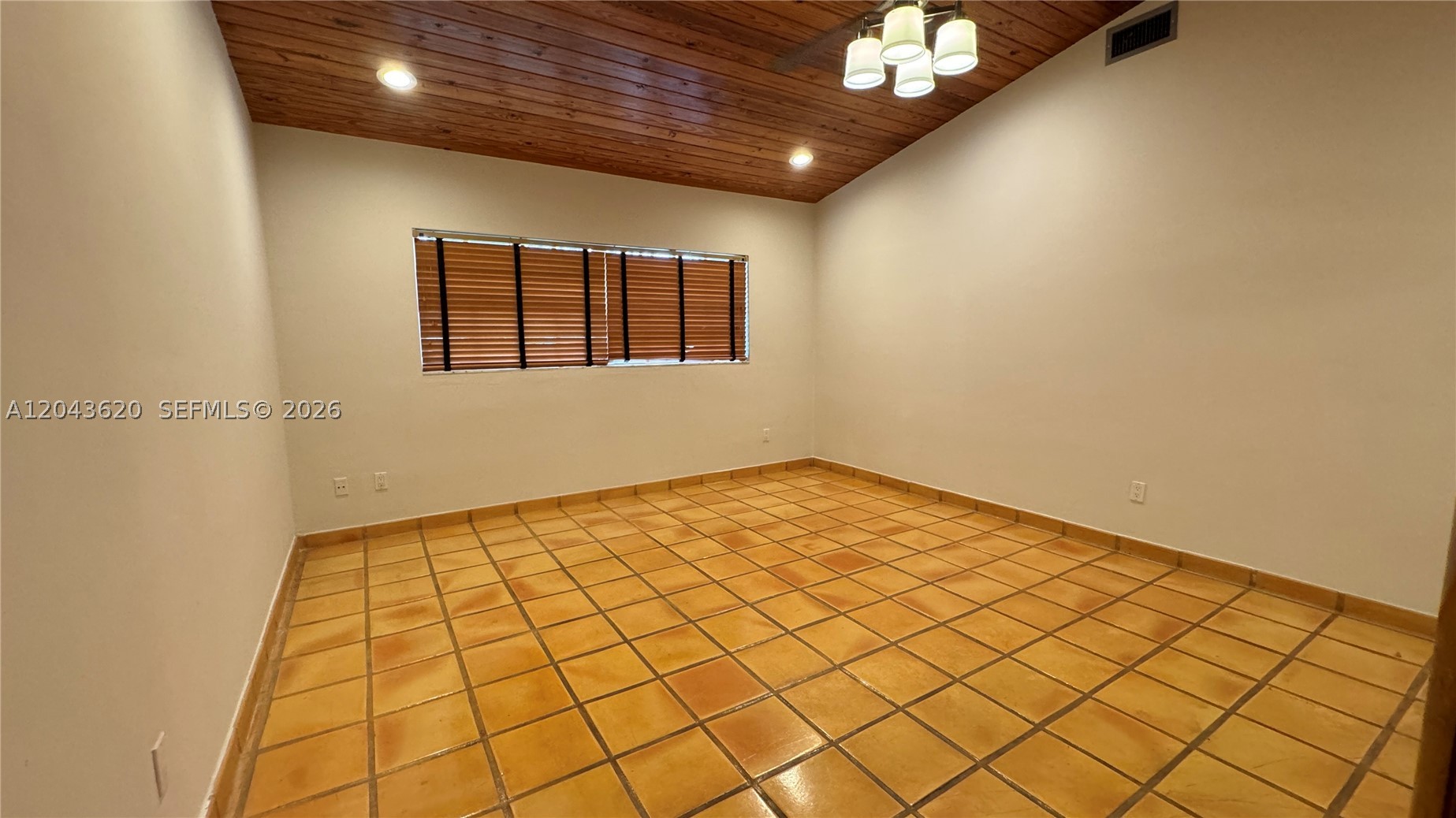 LUSIA R SUB - Residential Lease
